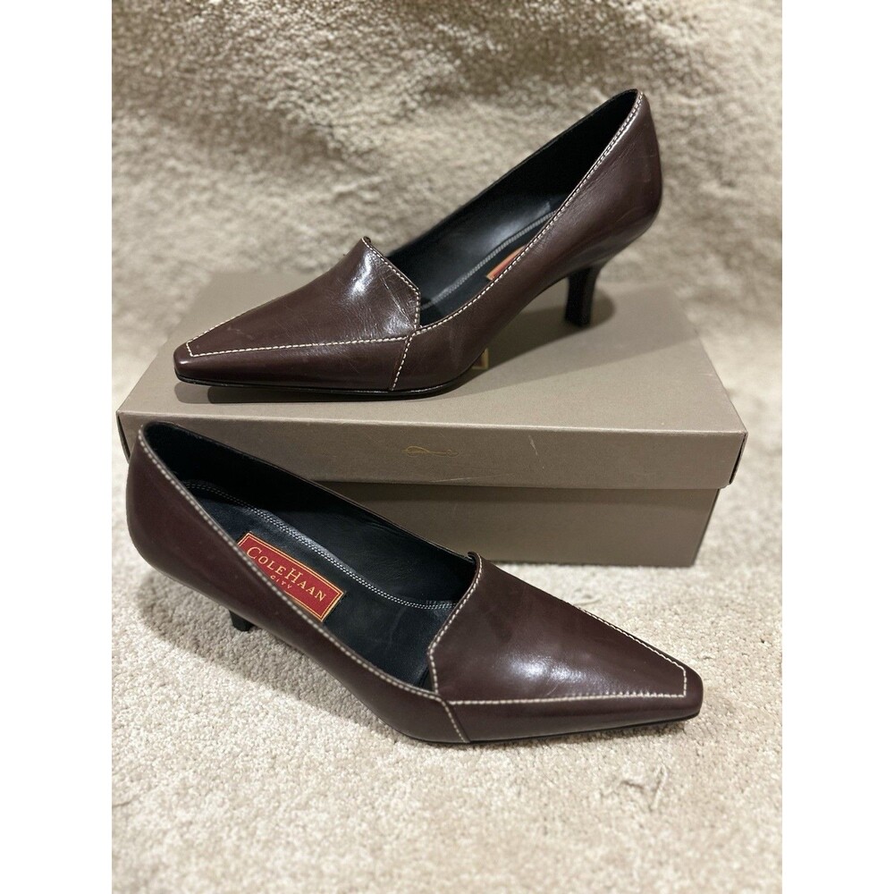 Cole Haan Women’s Size 8.5 Brown Leather Pointed Toe Slip-On Kitten Pumps - Picture 2 of 5